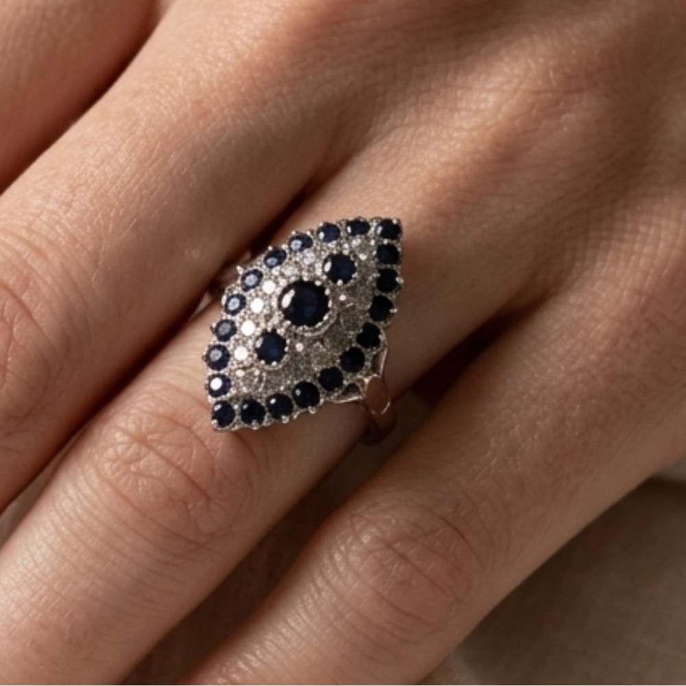 Diamond and Sapphire Vintage Ring